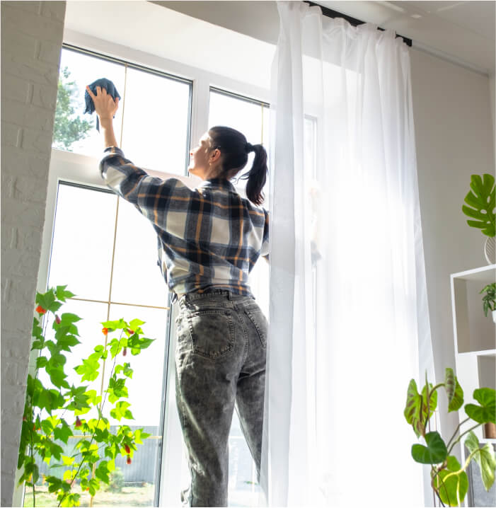 A%20woman%20cleaning%20windows